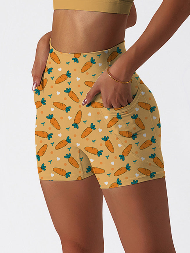 Cartoon carrot little heart pattern pastel yellow shorts