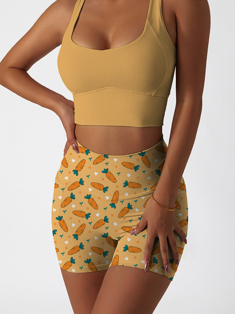 Cartoon carrot little heart pattern pastel yellow shorts