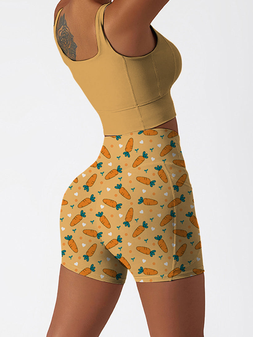 Cartoon carrot little heart pattern pastel yellow shorts