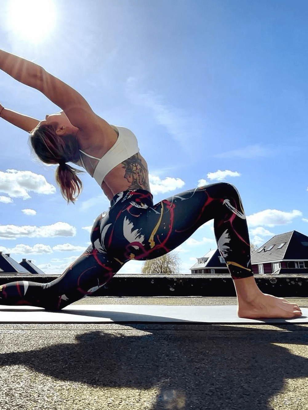 Love paint heart shape black yoga leggings