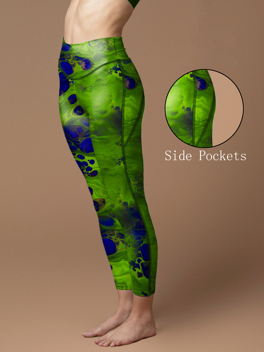 Abstract psychedelic green fluid water ripple leggings