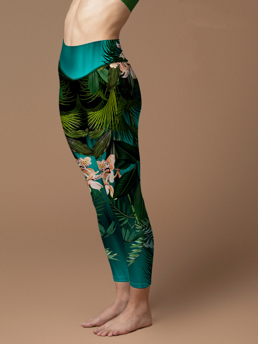 Botanical psychedelic green leaves flower leggings