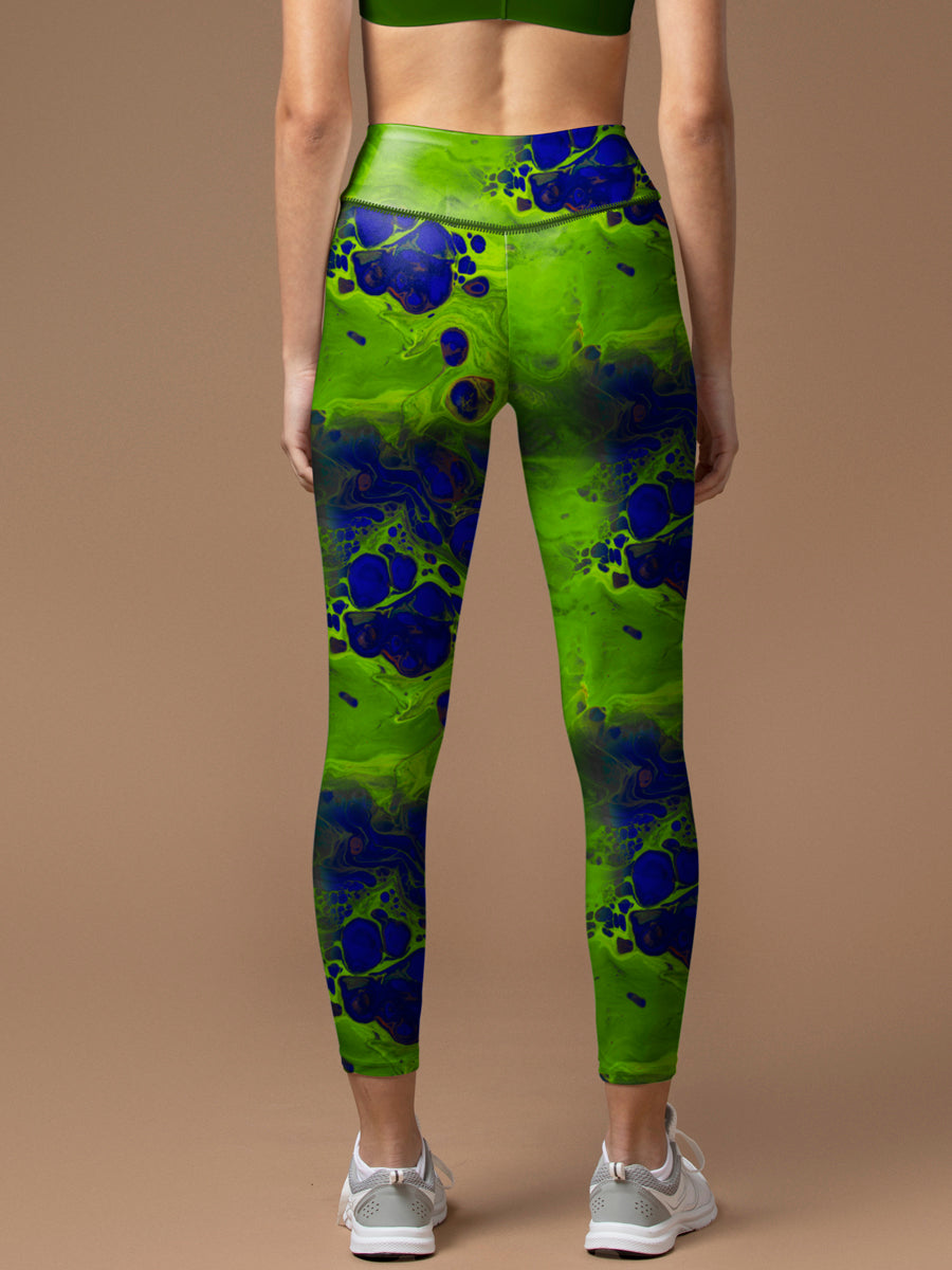 Abstract psychedelic green fluid water ripple leggings