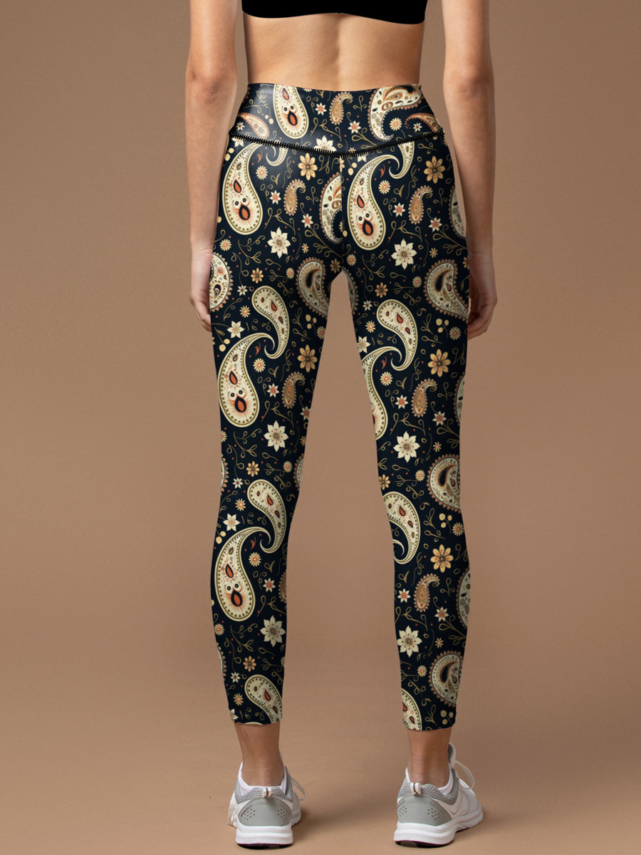 Vintage paisley floral seamless black leggings